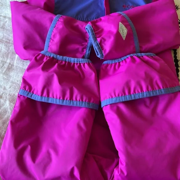 Columbia Size 12-18 Months 
Bugababy Interchange Bunting Girls' - Picture 9 of 12